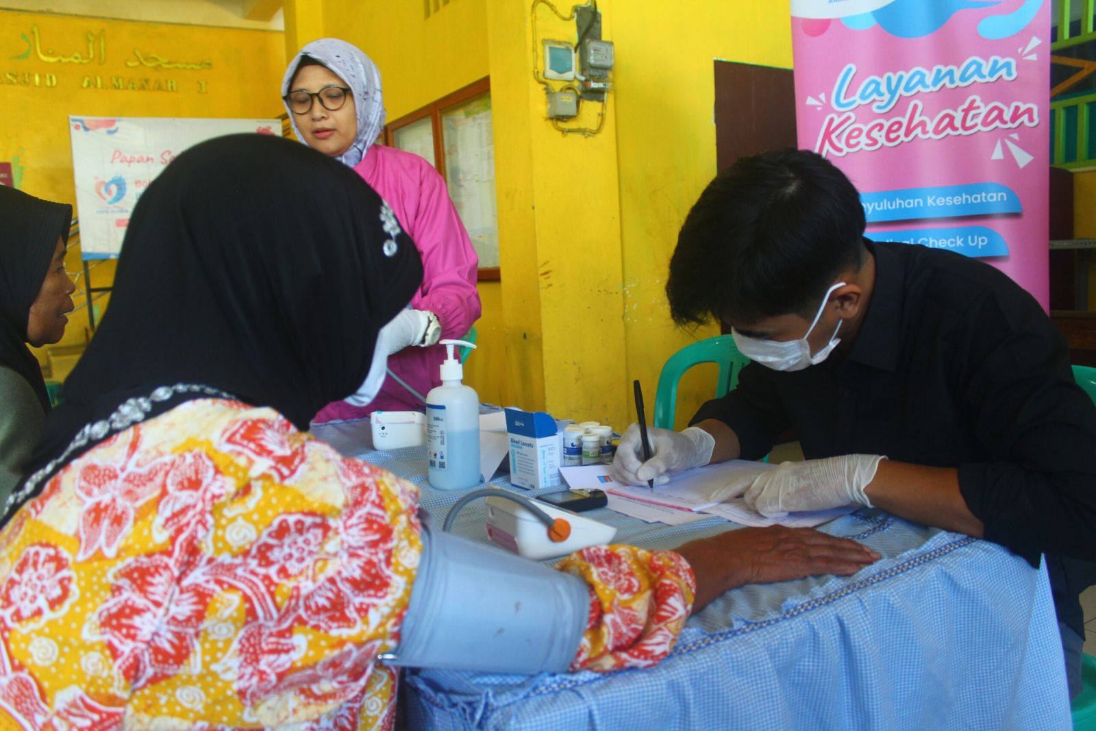 Mengapa Warga Cilacap Antre Berjam-jam untuk Cek Kesehatan Gratis di Jalan A. Yani?